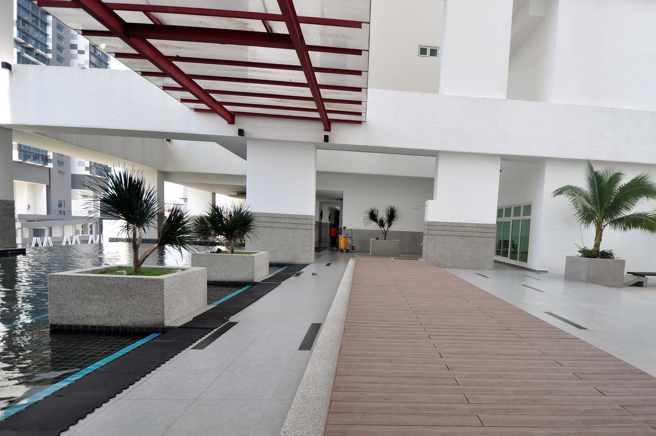 Kitolo Home @ Twin Galaxy 02, Jb星梦奇缘studio款 Johor Bahru Exterior foto